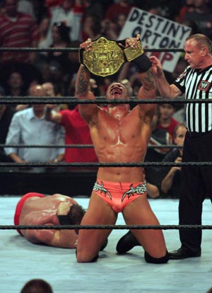 **From Remote** Randy Orton wins Championship belt during WWE's Summerslam at the Air Canada Centre Aug15th, 2004. Sun Photo Stan Behal. Original Filename was IS1N1209.jpg Processed: Sunday, August 15, 2004 11:14:19 PM